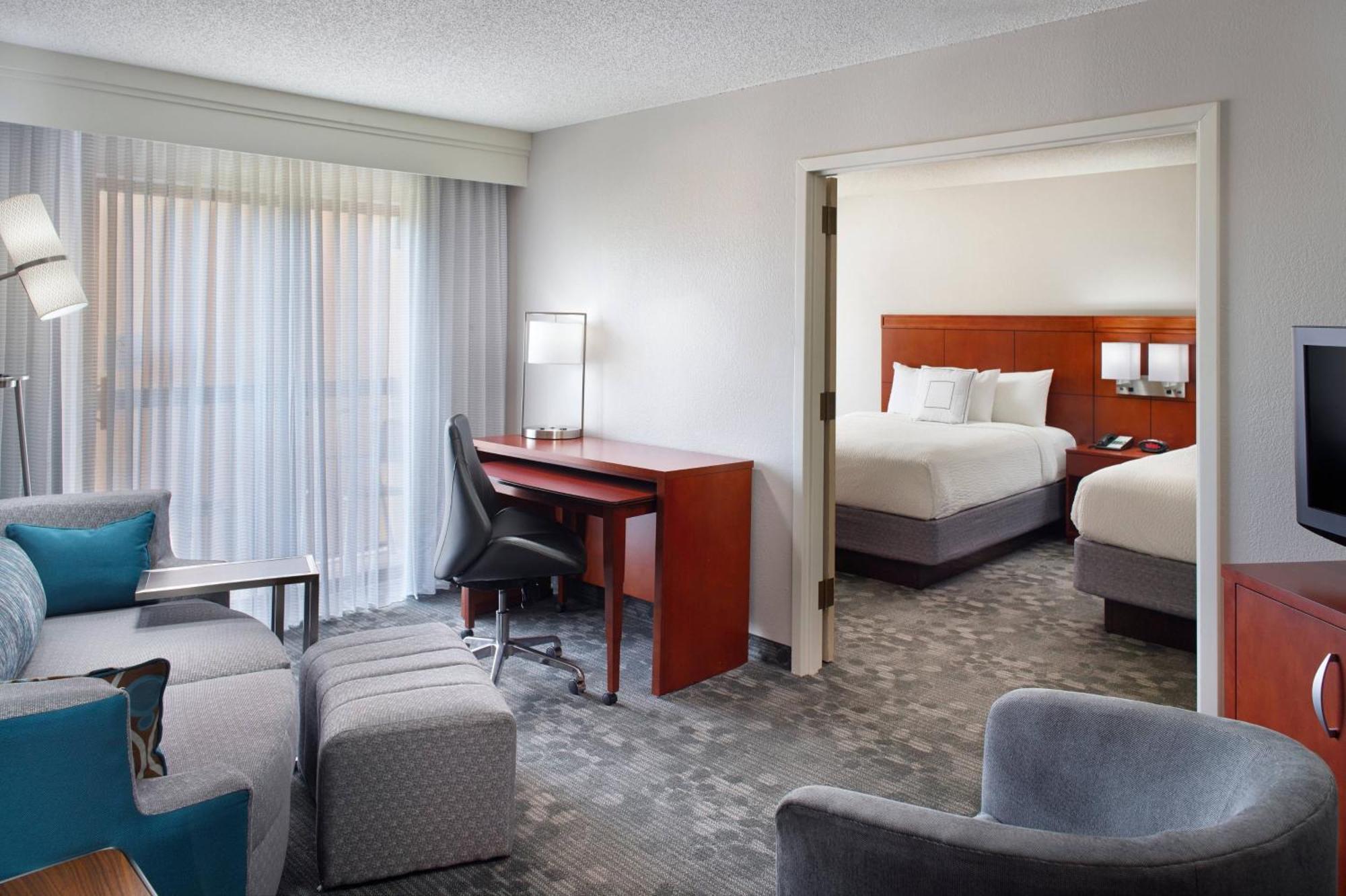 Courtyard By Marriott Fayetteville Zewnętrze zdjęcie