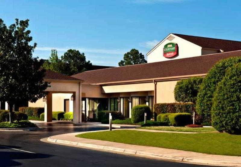 Courtyard By Marriott Fayetteville Zewnętrze zdjęcie