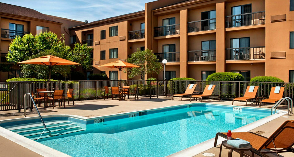 Courtyard By Marriott Fayetteville Zewnętrze zdjęcie